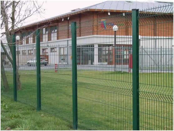 Welded wire mesh fence is close to our life