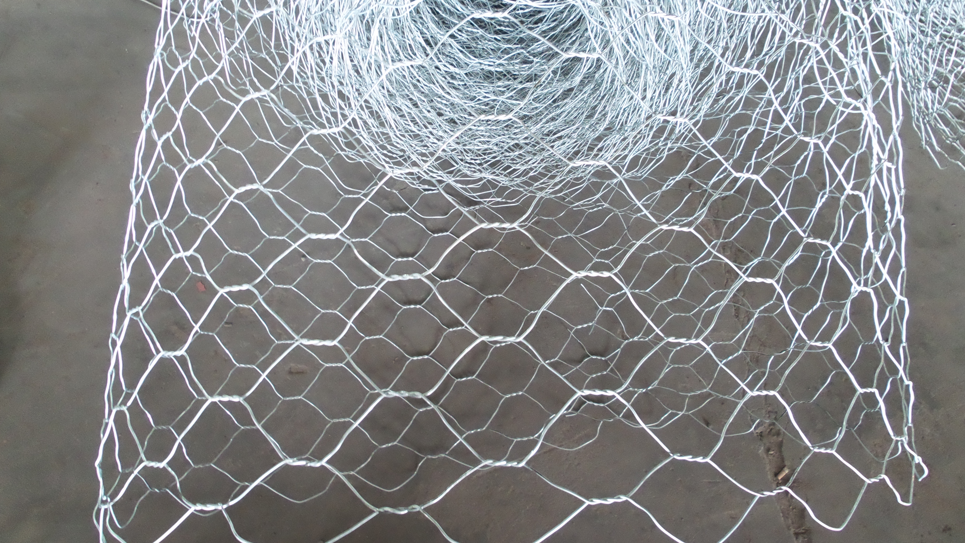 What kind of net suitable for the urban landscaping?