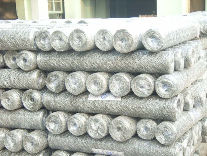 Advantage of hexagonal wire mesh 