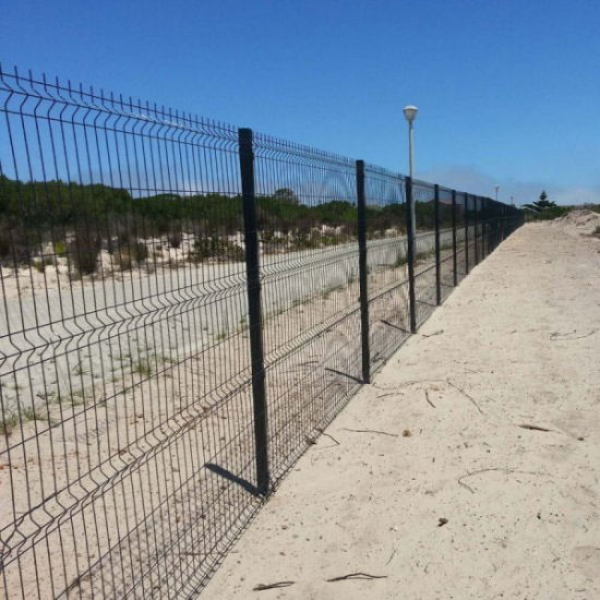 The advantages of welded mesh fence