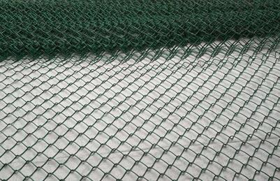 What is the difference between different types of chain link mesh quality?