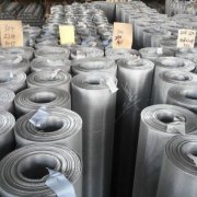 Weaving stainless steel mesh