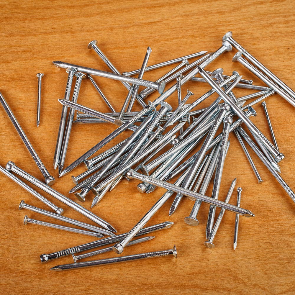 Several corrugated nails for home use