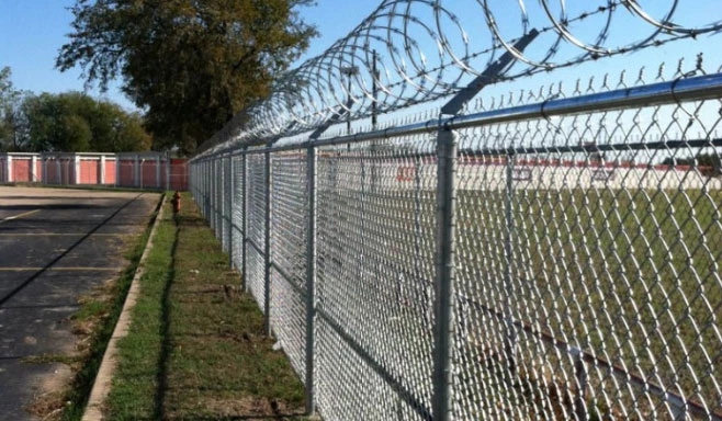 Installation Steps of Football Link Chain Link Fence