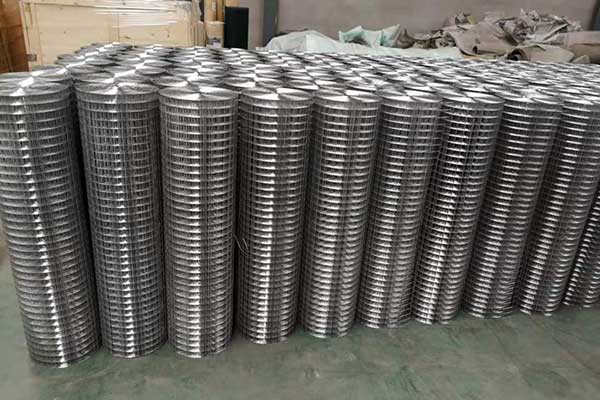 Introduction of the welded wire mesh