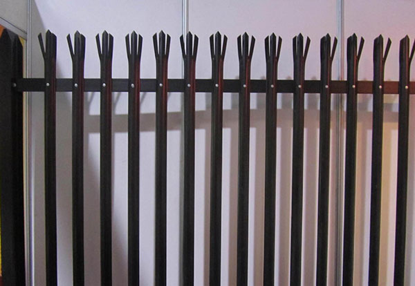 European-style picket fence use