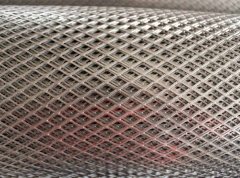 Weaving and function characteristics of expanded metal mesh