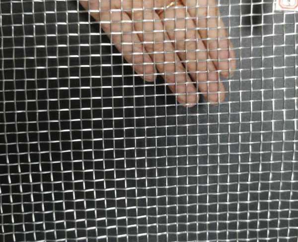 How to chose the right weave type of Welded Woven Wire Mesh