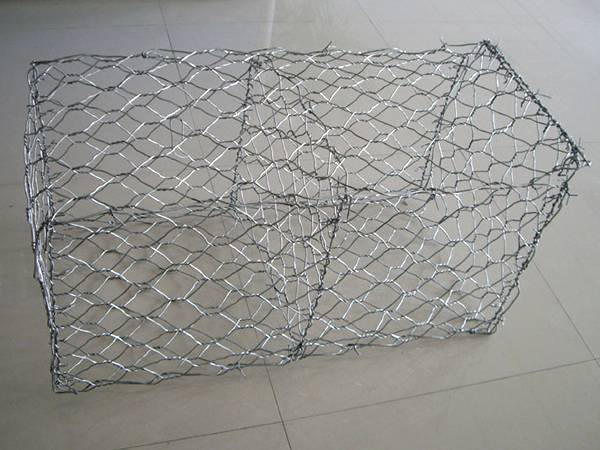 the difference between Gabion box and hexagonal wire mesh