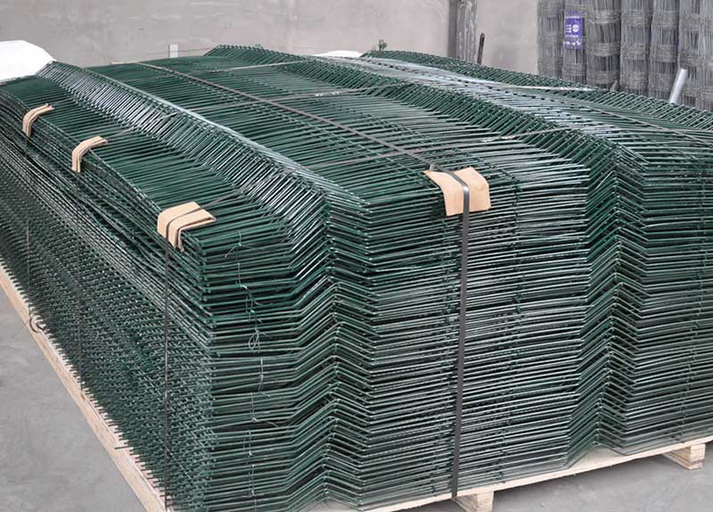 Welded wire mesh fence introduction