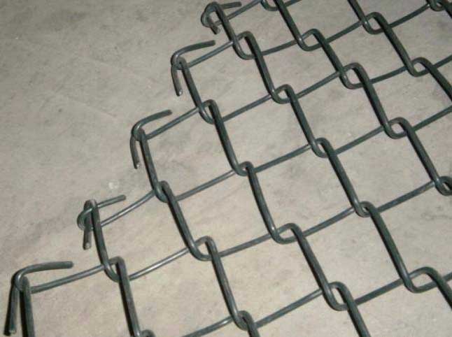 Galvanized chain link fence, how to maintain and use for many years