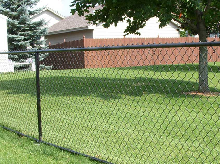 Types and Applications of Wire Fencing