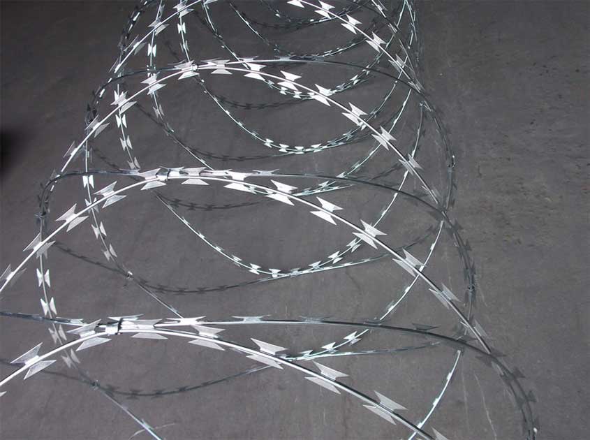 Corrosion resistance and durability of razor wire