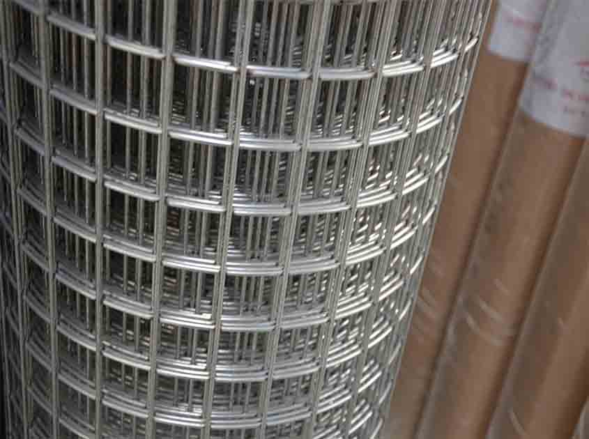 Welded Wire Mesh Rolls: The Versatile Solution for Fencing and Construction Projects