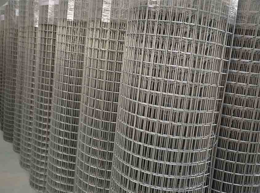 Welded Wire Mesh Rolls: The Versatile Solution for Fencing and Construction Projects