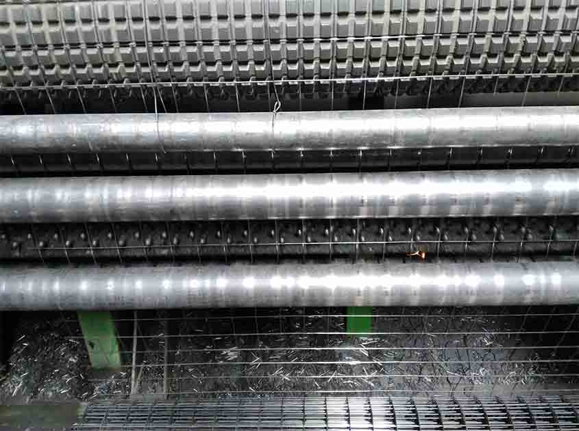 Applications of Welded Wire Mesh Rolls in Construction and Landscaping