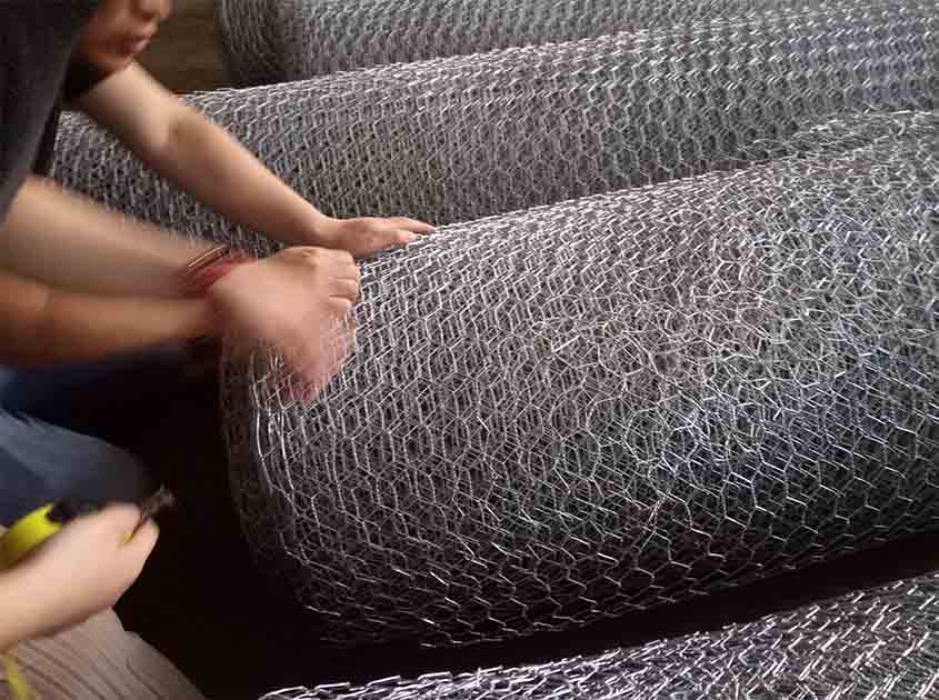 Chicken Wire Mesh as Decorative Wall Coverings: Adding Texture and Character to Interior Spaces