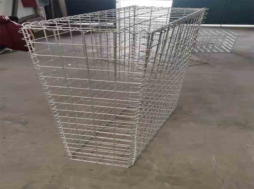 Is galvanized wire mesh resistant to rusting