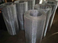 What Are the Factors to Consider When Choosing the Right Wire Diameter for Stainless Steel Wire Mesh