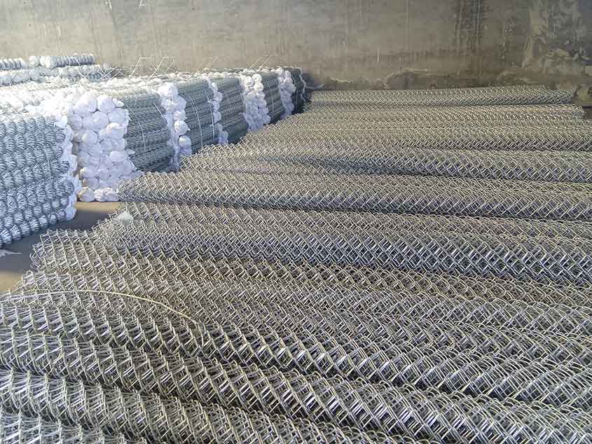 What Are the Advantages of Chain Link Mesh