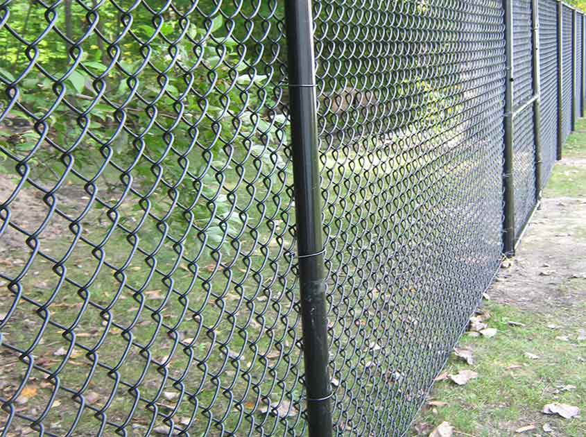 Chain Link Mesh vs. Other Fence Types: A Comparative Analysis