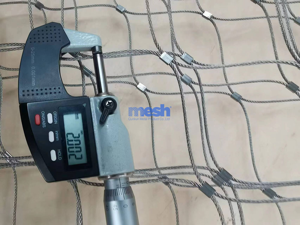 The Simple Method and Practical Experience of Wire Rope Mesh Maintenance