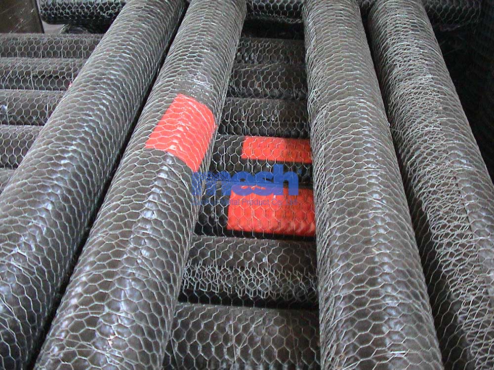 Choosing the Right Material and Specifications for Chicken Wire Mesh to Suit Your Needs