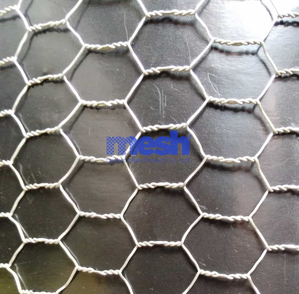 Mesh Size and Weaving Technology of Chicken Wire Mesh: Meeting Different Application Requirements