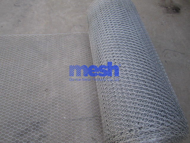 Chicken Wire Mesh Fence Routine Care: Maintaining its Form and Function