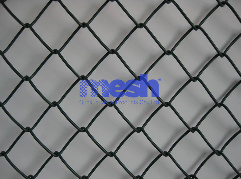 Secure Perimeters Made Simple: Exploring the Versatility of Chain Link Wire Mesh