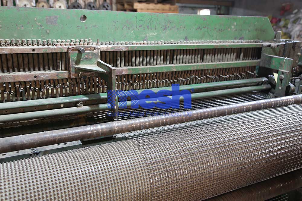 Unveiling Welded Wire Mesh Rolls: A Comprehensive Guide to Product Specifications