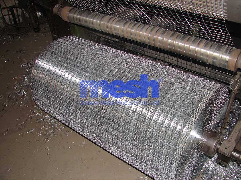 Versatile and Strong: Exploring the Applications of Welded Wire Mesh Rolls