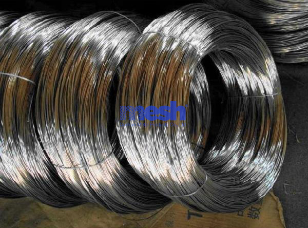 The galvanizing process of Galvanized Iron Wire: Protecting the wire from the environment