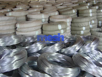 Galvanized Iron Wire: Excellent protection for fencing and security