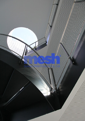 Wire Rope Mesh anti-corrosion treatment secret: galvanized, stainless steel and anti-corrosion technology